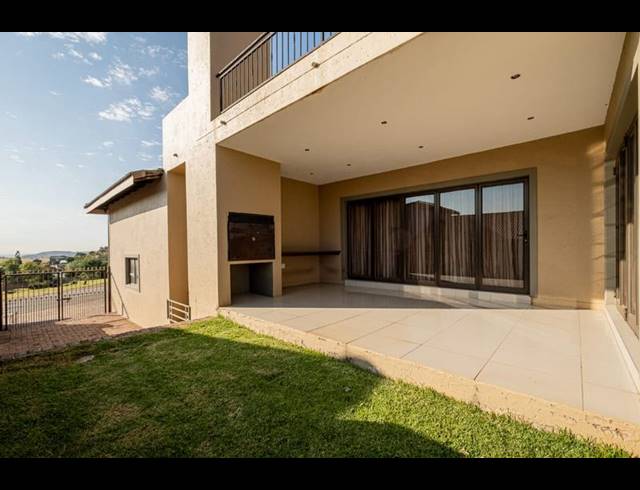 5 BEDROOM HOUSE FOR SALE IN PROTEA RIDGE
